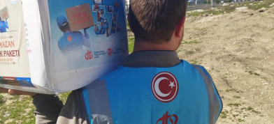 Bir yılda yaklaşık 10 milyon kron yardım